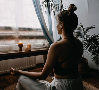 How to Shake First Date Nerves: Meditation Tips to Stay Calm & Confident